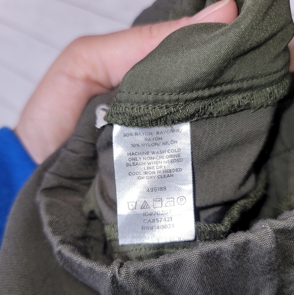 LOFT OLIVE GREEN STRAIGHT LEG CASUAL PANTS, SZ MEDIUM - Picture 8 of 8